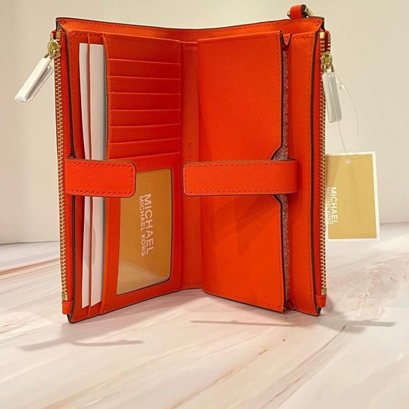 NEW MICHAEL KORS JET SET TRAVEL JET SET DOUBLE ZIP WRISTLET WALLET - Picture 6 of 6